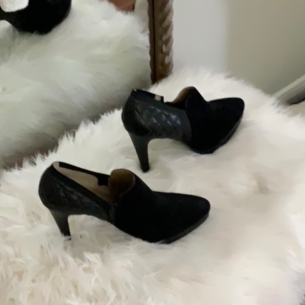 Shoes - Picture 7 of 7